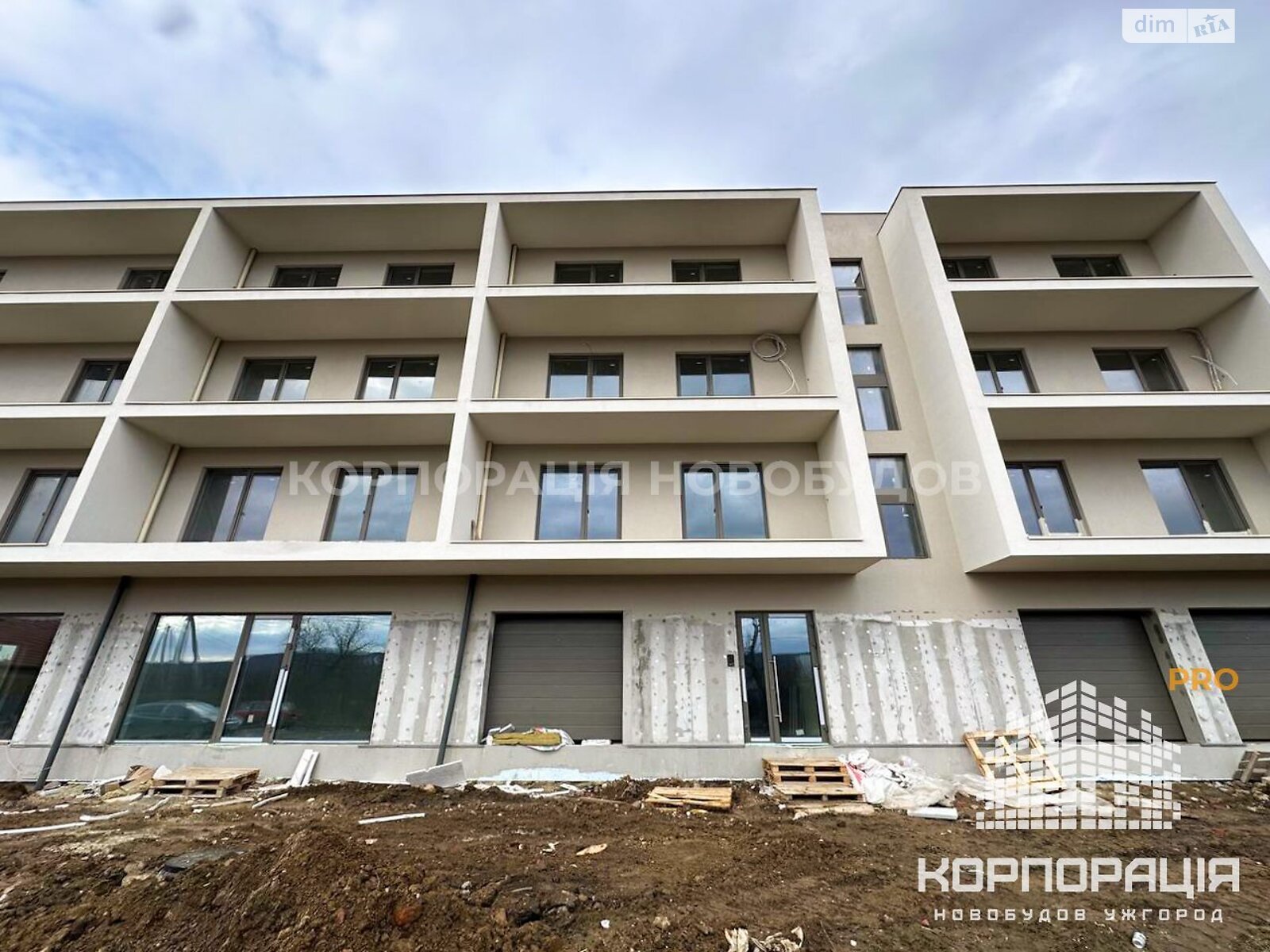 Продаж двокімнатної квартири в Ужгороді, на вул. Доманинська, район Центр фото 1 Продаж двокімнатної квартири в Ужгороді, на вул. Доманинська, район Центр фото 1