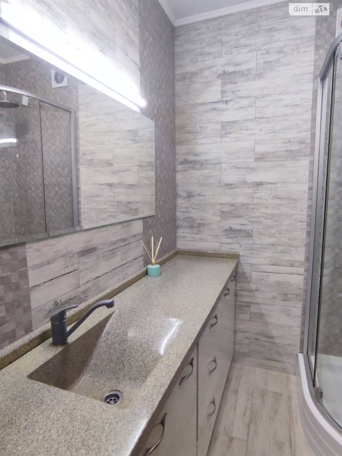 Продажа двухкомнатной квартиры в Ужгороде, на ул. Другетов 112, кв. 21, район Центр фото 1 Продажа двухкомнатной квартиры в Ужгороде, на ул. Другетов 112, кв. 21, район Центр фото 1