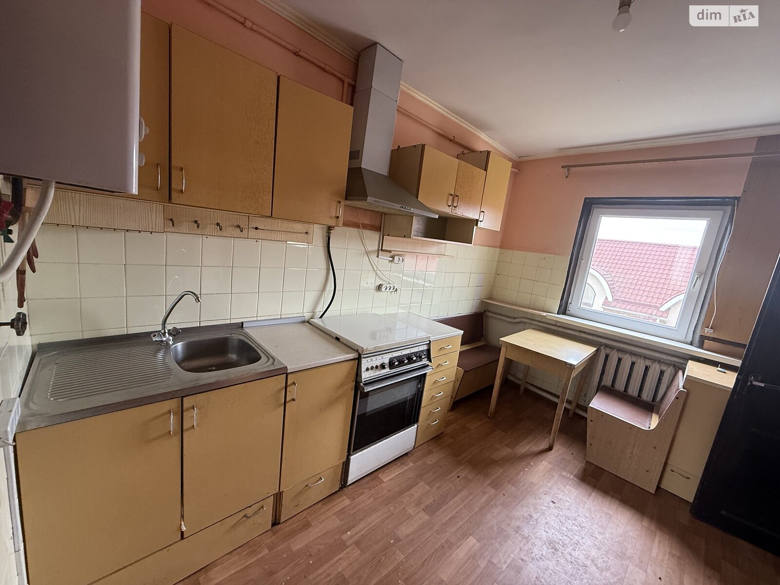 Продажа четырехкомнатной квартиры в Ужгороде, на ул. Эрдели, район Центр фото 1 Продажа четырехкомнатной квартиры в Ужгороде, на ул. Эрдели, район Центр фото 1