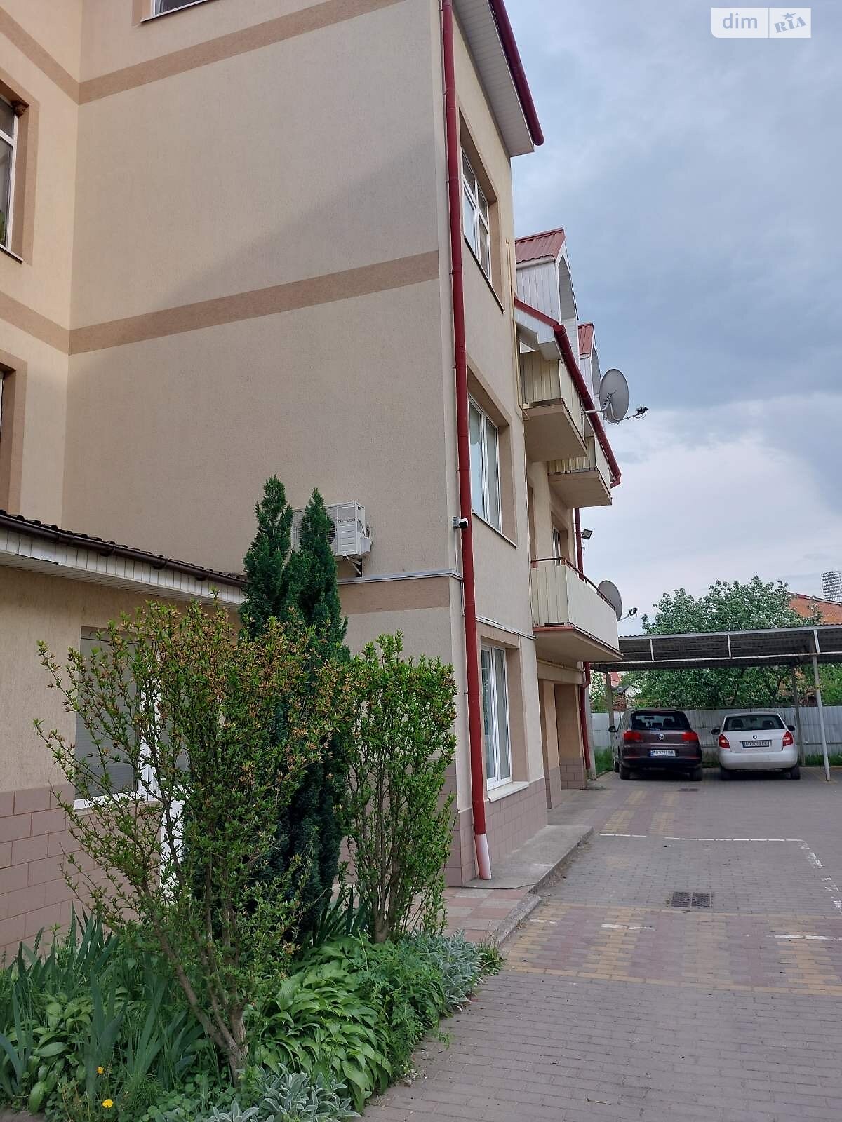 Продажа трехкомнатной квартиры в Ужгороде, на ул. Героев Мариуполя 49, район Центр фото 1 Продажа трехкомнатной квартиры в Ужгороде, на ул. Героев Мариуполя 49, район Центр фото 1