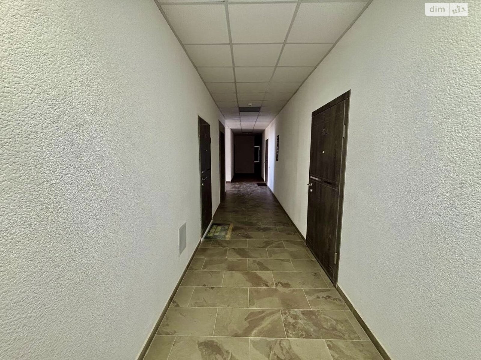 Продажа трехкомнатной квартиры в Ужгороде, на ул. Гленца 22, кв. 915, район Центр фото 1