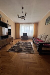 Продаж двокімнатної квартири в Ужгороді, на вул. Залізнична, район Центр фото 2