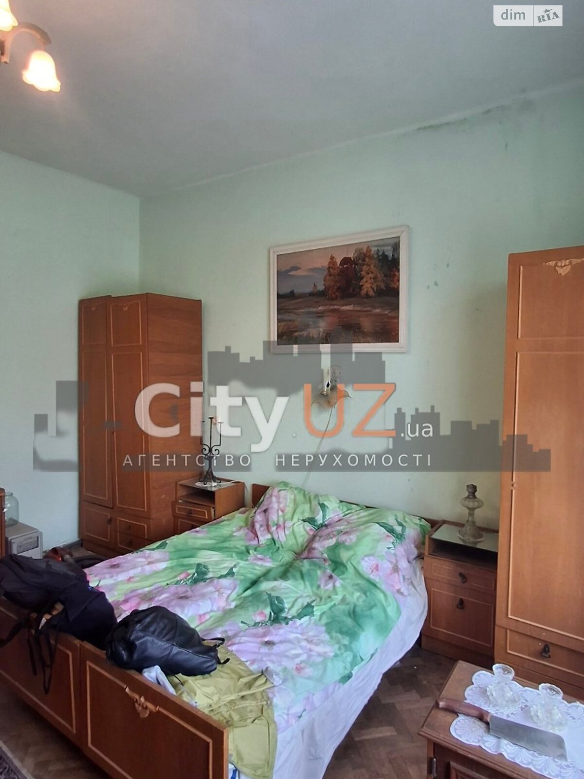 Продаж чотирикімнатної квартири в Ужгороді, на пл. Корятовича, район Центр фото 1