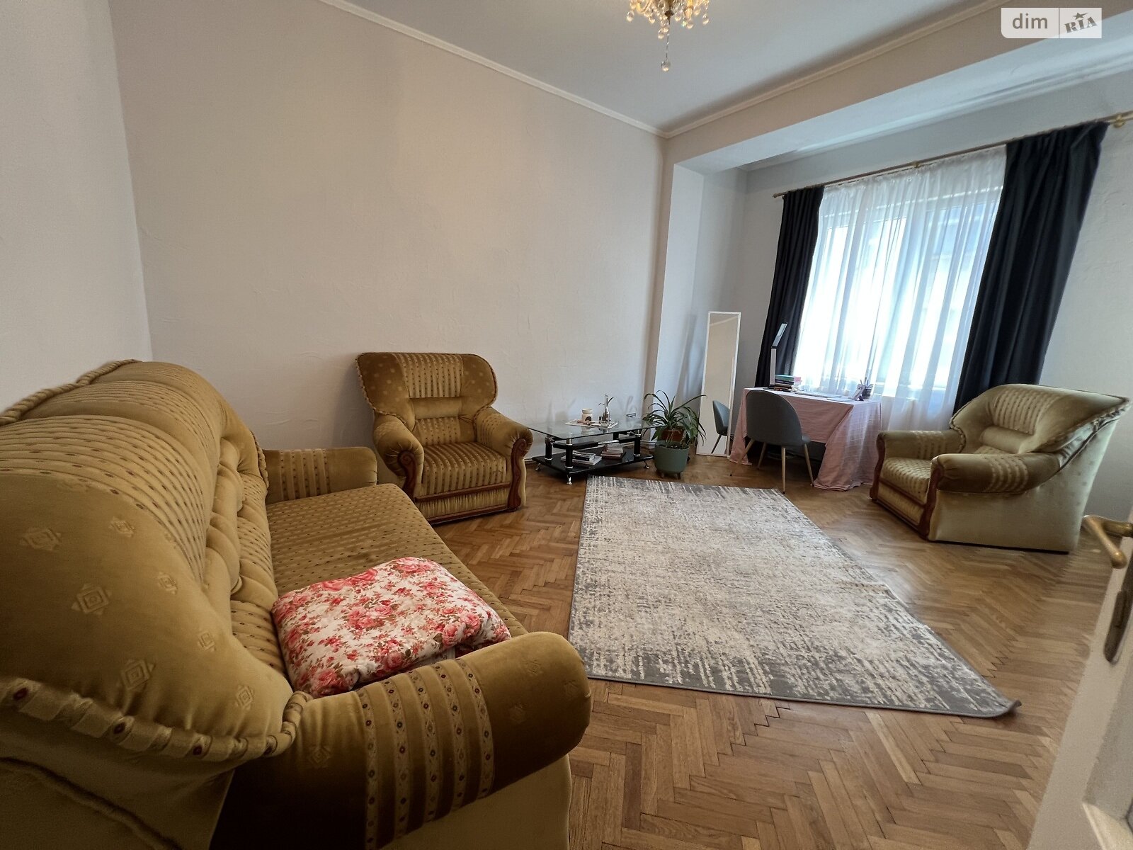 Продажа двухкомнатной квартиры в Ужгороде, на ул. Корзо, район Центр фото 1 Продажа двухкомнатной квартиры в Ужгороде, на ул. Корзо, район Центр фото 1