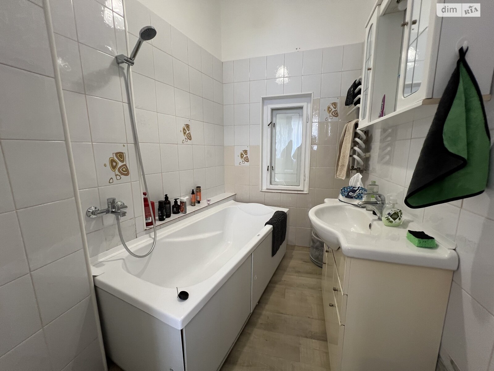 Продажа двухкомнатной квартиры в Ужгороде, на ул. Корзо, район Центр фото 1 Продажа двухкомнатной квартиры в Ужгороде, на ул. Корзо, район Центр фото 1