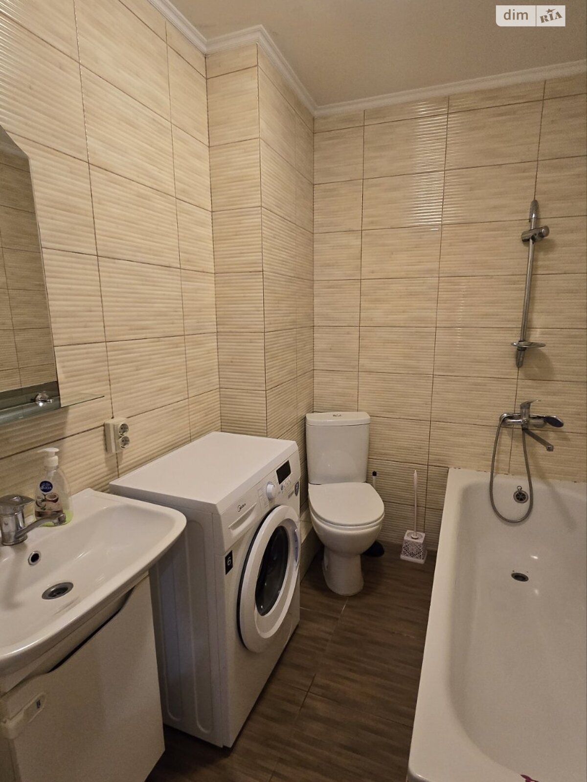 Продажа трехкомнатной квартиры в Ужгороде, на ул. Лермонтова 5А, район Центр фото 1 Продажа трехкомнатной квартиры в Ужгороде, на ул. Лермонтова 5А, район Центр фото 1