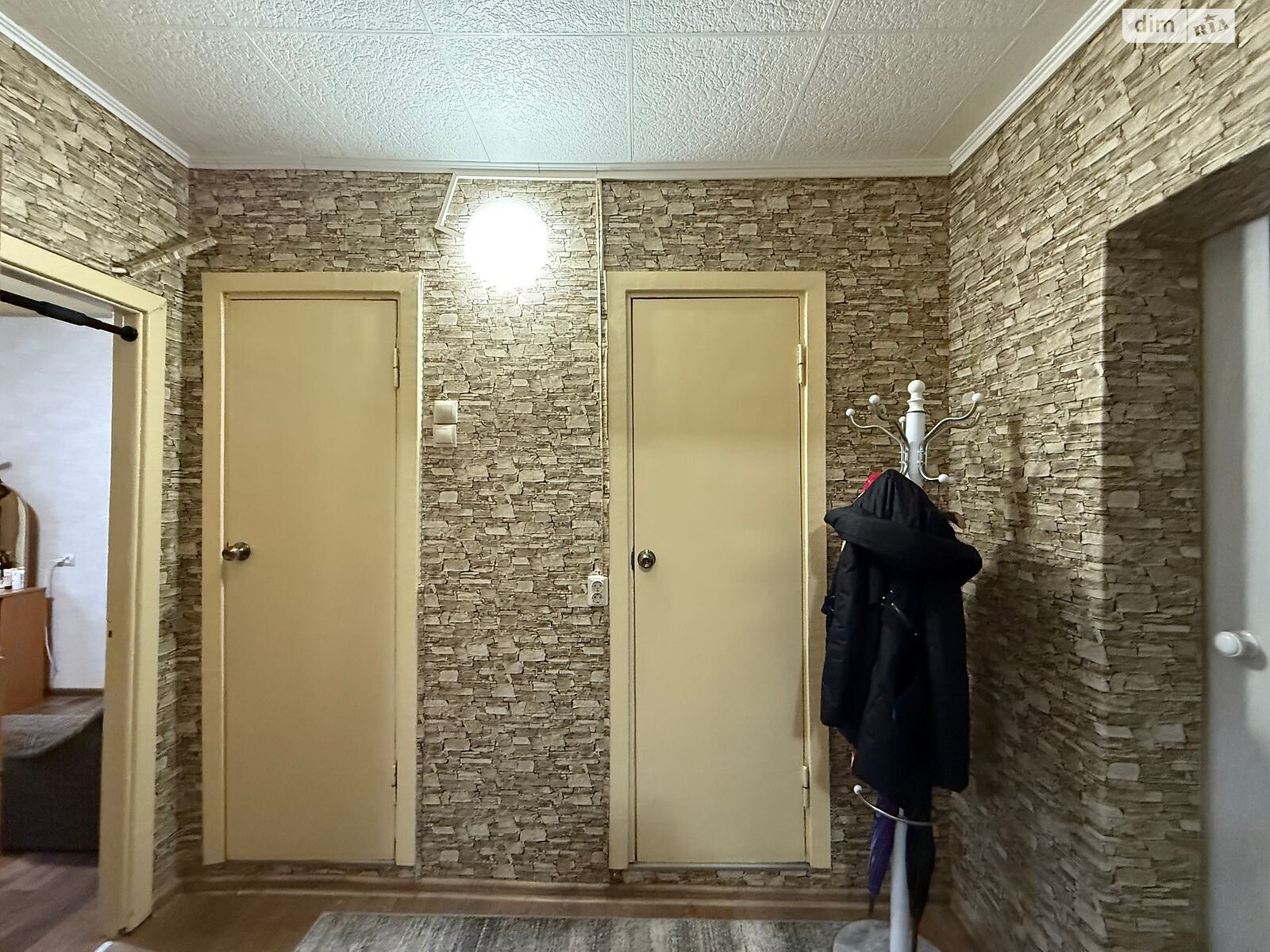 Продажа трехкомнатной квартиры в Ужгороде, на ул. Минайская, район Центр фото 1 Продажа трехкомнатной квартиры в Ужгороде, на ул. Минайская, район Центр фото 1