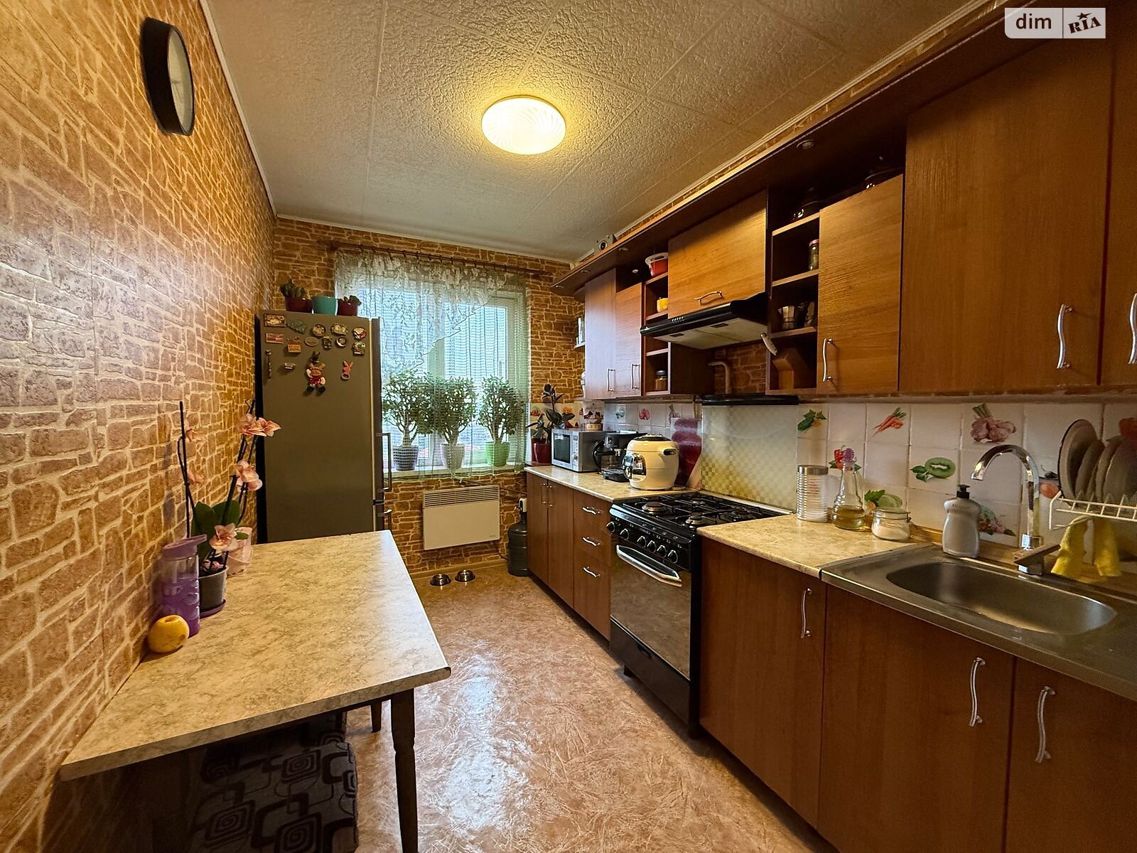 Продажа трехкомнатной квартиры в Ужгороде, на ул. Минайская, район Центр фото 1 Продажа трехкомнатной квартиры в Ужгороде, на ул. Минайская, район Центр фото 1