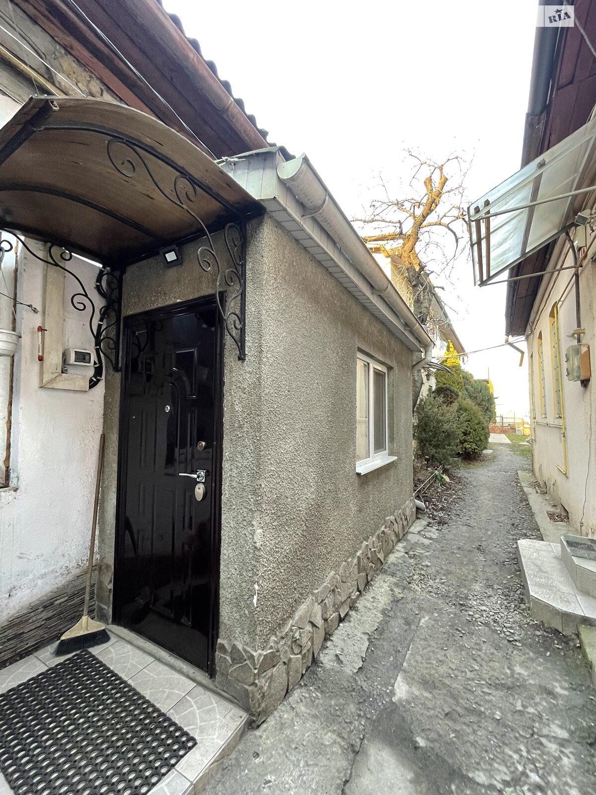 Продажа двухкомнатной квартиры в Ужгороде, на ул. Мукачевская 17, район Центр фото 1 Продажа двухкомнатной квартиры в Ужгороде, на ул. Мукачевская 17, район Центр фото 1