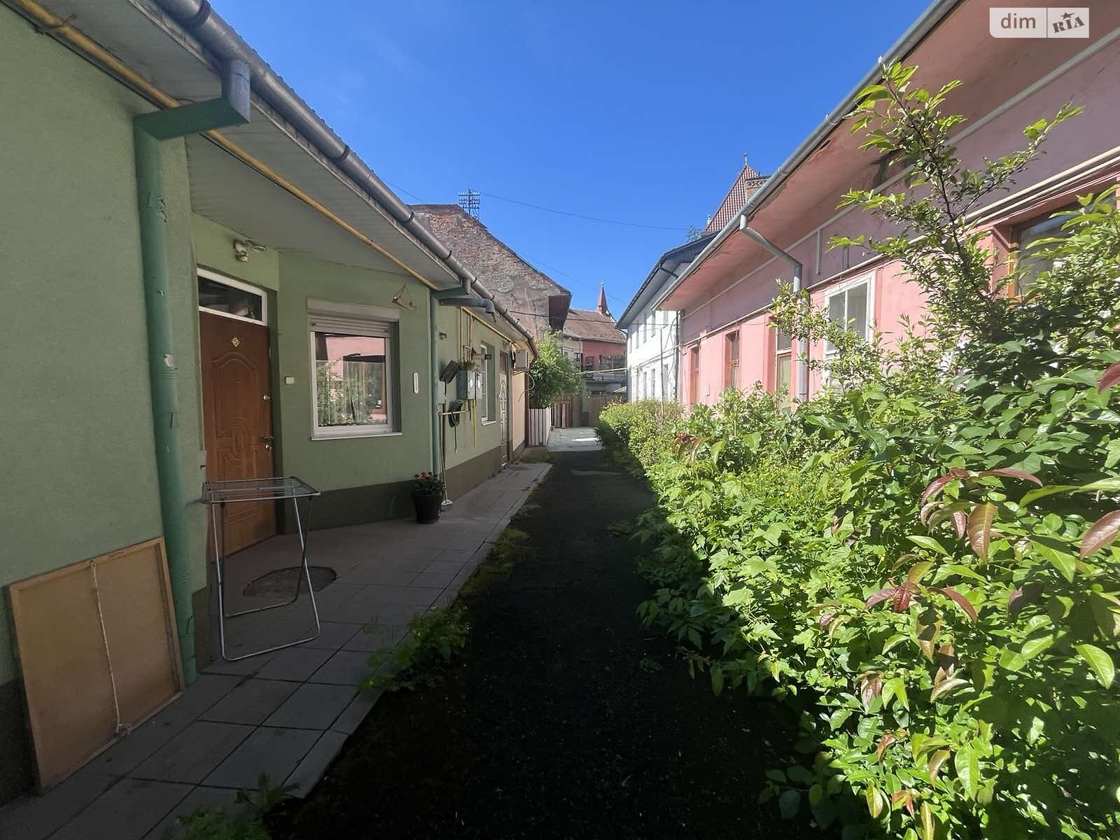 Продаж однокімнатної квартири в Ужгороді, на вул. Підгірна, район Центр фото 1 Продаж однокімнатної квартири в Ужгороді, на вул. Підгірна, район Центр фото 1