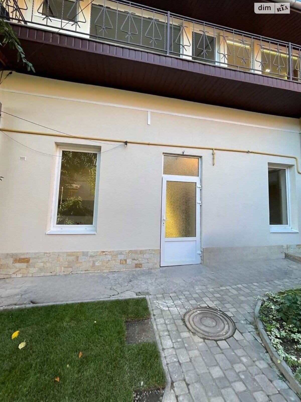 Продаж трикімнатної квартири в Ужгороді, на вул. Підгірна 1, район Центр фото 1 Продаж трикімнатної квартири в Ужгороді, на вул. Підгірна 1, район Центр фото 1
