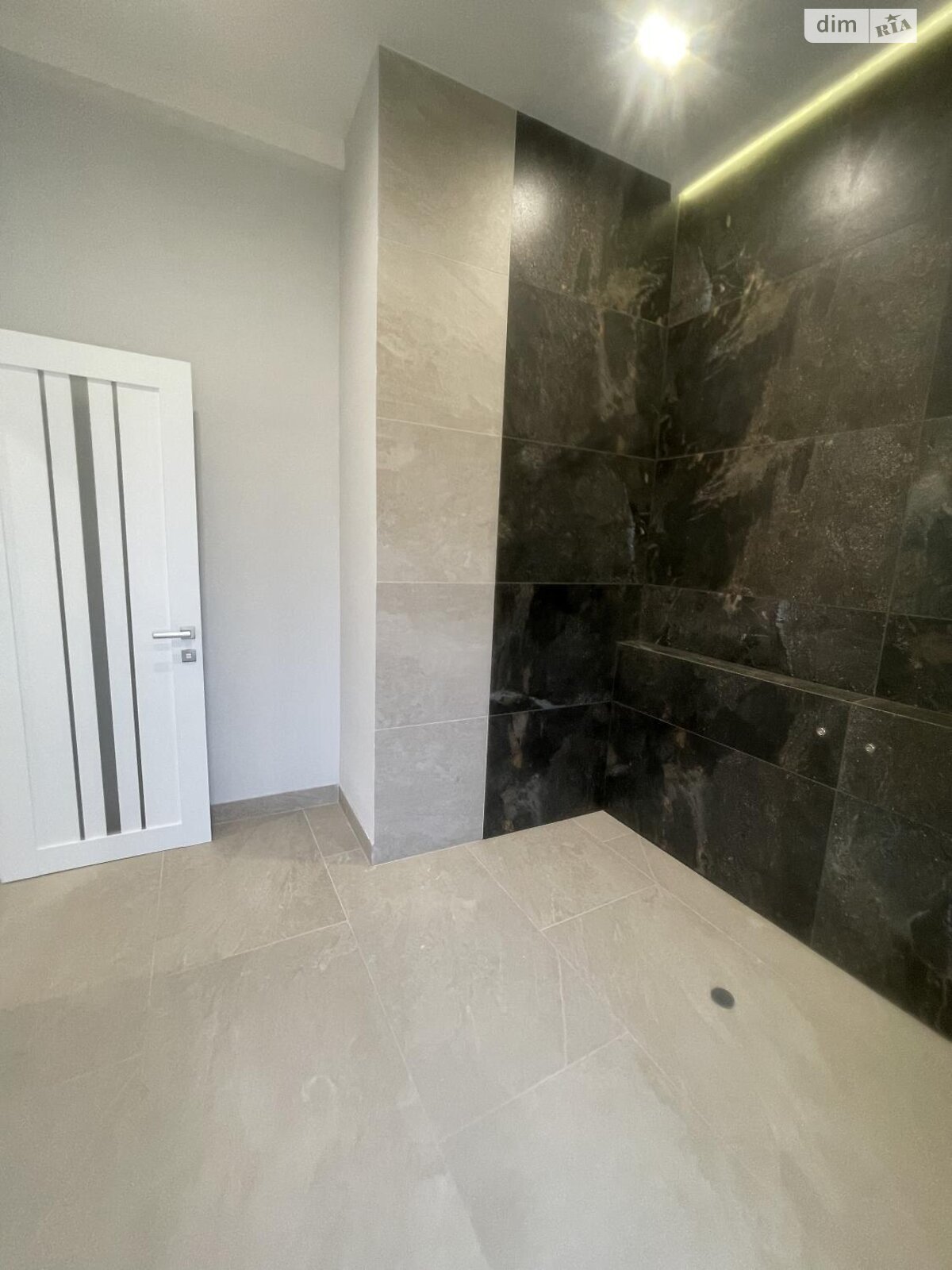 Продажа четырехкомнатной квартиры в Ужгороде, на ул. Подгорная 1, район Центр фото 1 Продажа четырехкомнатной квартиры в Ужгороде, на ул. Подгорная 1, район Центр фото 1