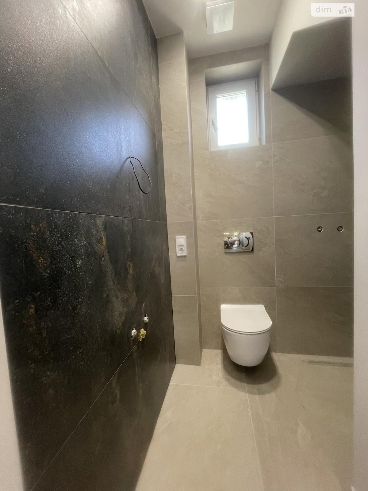 Продажа четырехкомнатной квартиры в Ужгороде, на ул. Подгорная 1, район Центр фото 1 Продажа четырехкомнатной квартиры в Ужгороде, на ул. Подгорная 1, район Центр фото 1