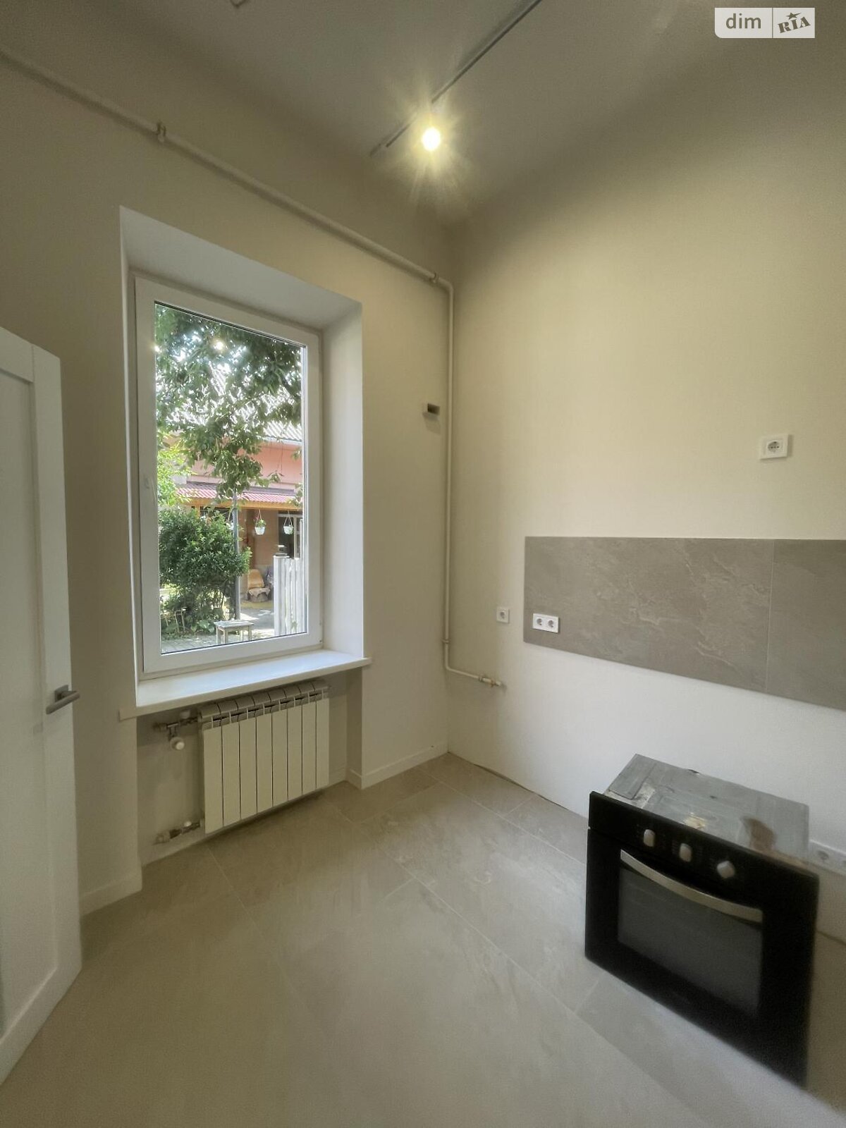 Продажа четырехкомнатной квартиры в Ужгороде, на ул. Подгорная 1, район Центр фото 1 Продажа четырехкомнатной квартиры в Ужгороде, на ул. Подгорная 1, район Центр фото 1