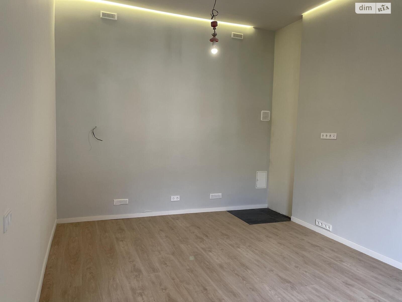 Продажа четырехкомнатной квартиры в Ужгороде, на ул. Подгорная 1, район Центр фото 1 Продажа четырехкомнатной квартиры в Ужгороде, на ул. Подгорная 1, район Центр фото 1