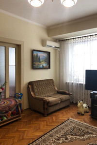 Продаж чотирикімнатної квартири в Ужгороді, на наб. Православна, район Центр фото 2