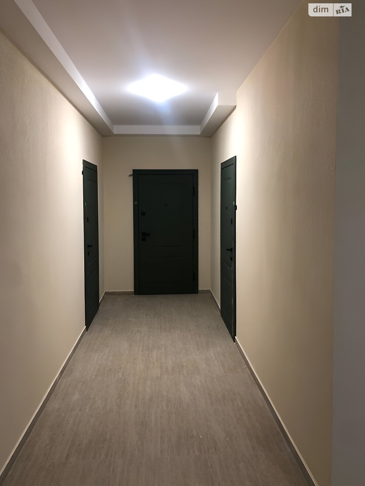 Продажа однокомнатной квартиры в Ужгороде, на ул. Русская 41, район Центр фото 1 Продажа однокомнатной квартиры в Ужгороде, на ул. Русская 41, район Центр фото 1