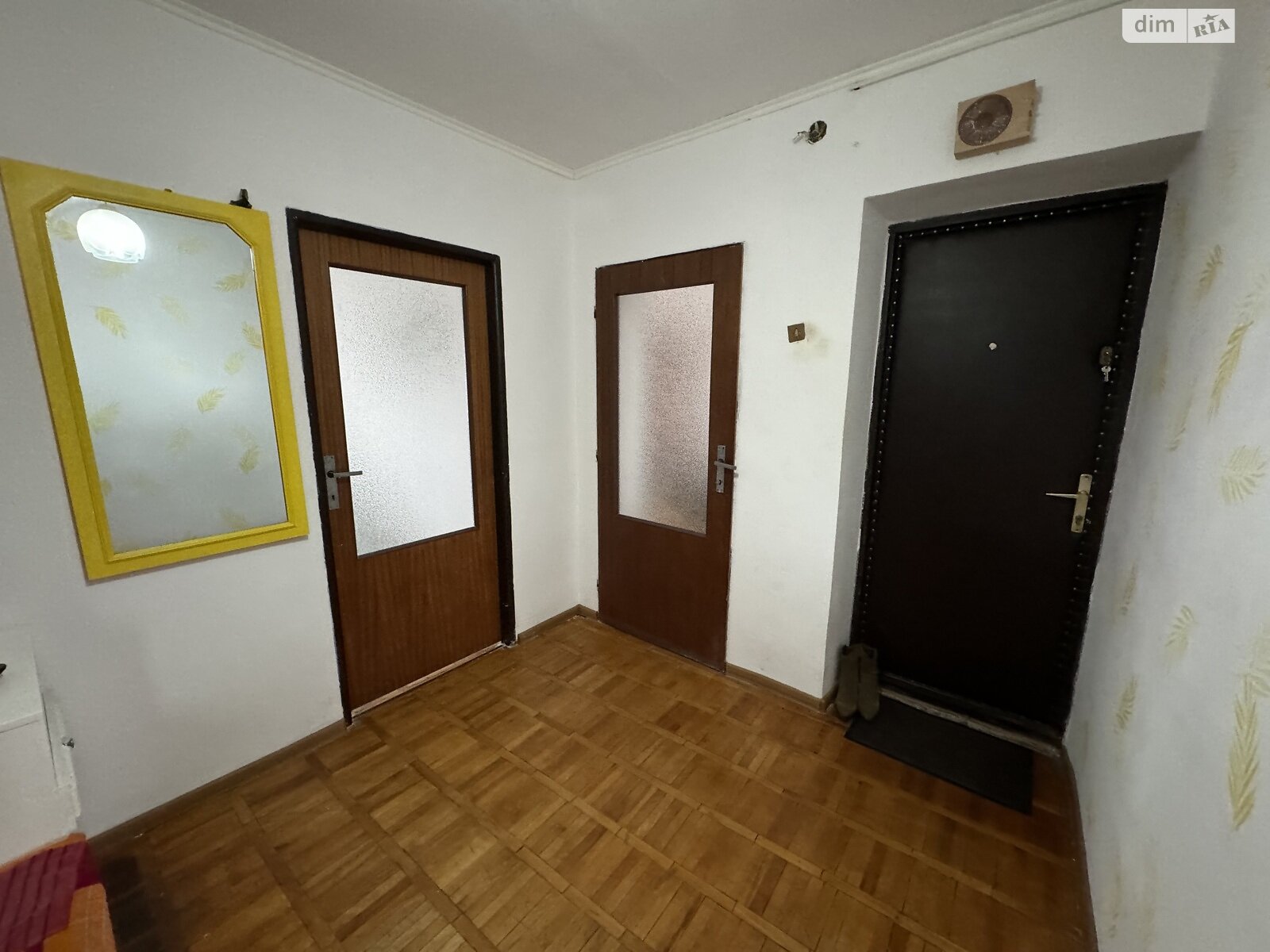Продажа четырехкомнатной квартиры в Ужгороде, на ул. Шевченко, район Центр фото 1 Продажа четырехкомнатной квартиры в Ужгороде, на ул. Шевченко, район Центр фото 1
