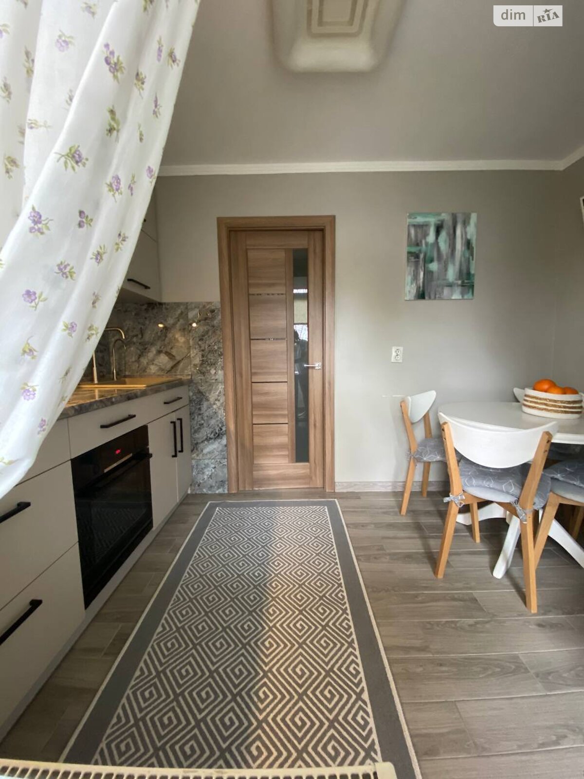 Продажа двухкомнатной квартиры в Ужгороде, на ул. Шумная 32, район Центр фото 1 Продажа двухкомнатной квартиры в Ужгороде, на ул. Шумная 32, район Центр фото 1