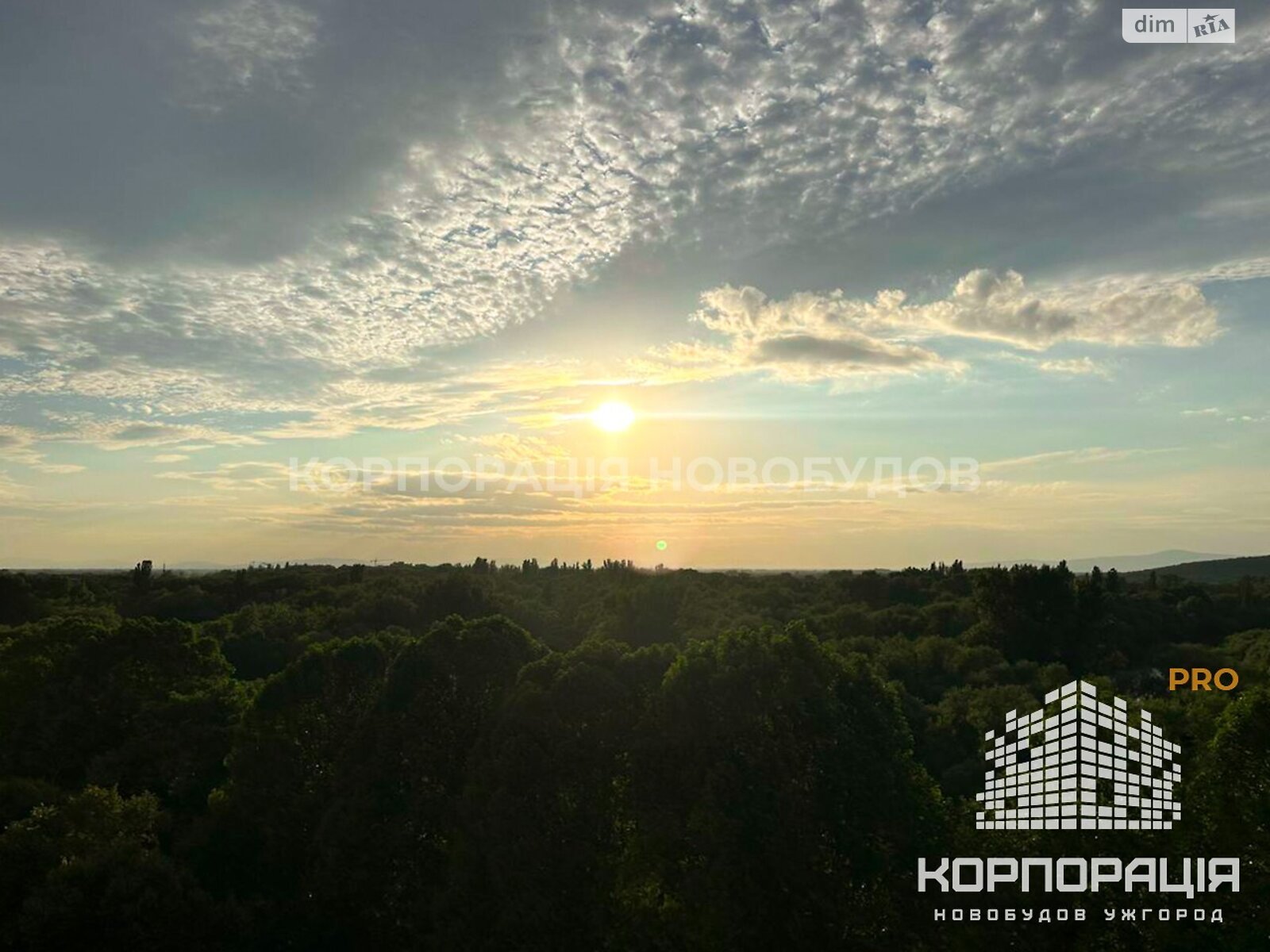 Продажа трехкомнатной квартиры в Ужгороде, на наб. Славянская 23А, район Центр фото 1 Продажа трехкомнатной квартиры в Ужгороде, на наб. Славянская 23А, район Центр фото 1