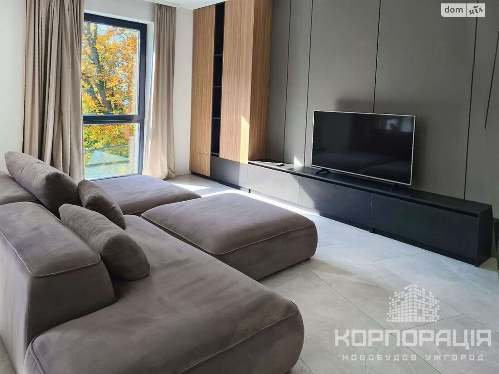 Продаж трикімнатної квартири в Ужгороді, на вул. Собранецька, район Центр фото 1 Продаж трикімнатної квартири в Ужгороді, на вул. Собранецька, район Центр фото 1