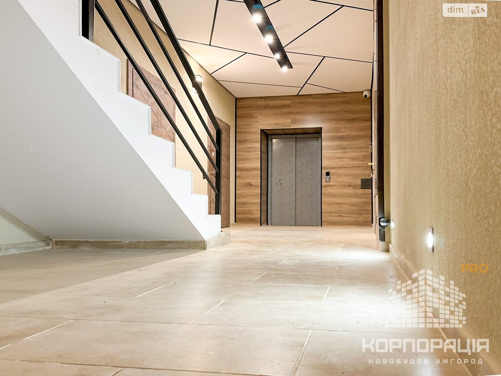 Продажа двухкомнатной квартиры в Ужгороде, на ул. Собранецкая, район Центр фото 1 Продажа двухкомнатной квартиры в Ужгороде, на ул. Собранецкая, район Центр фото 1