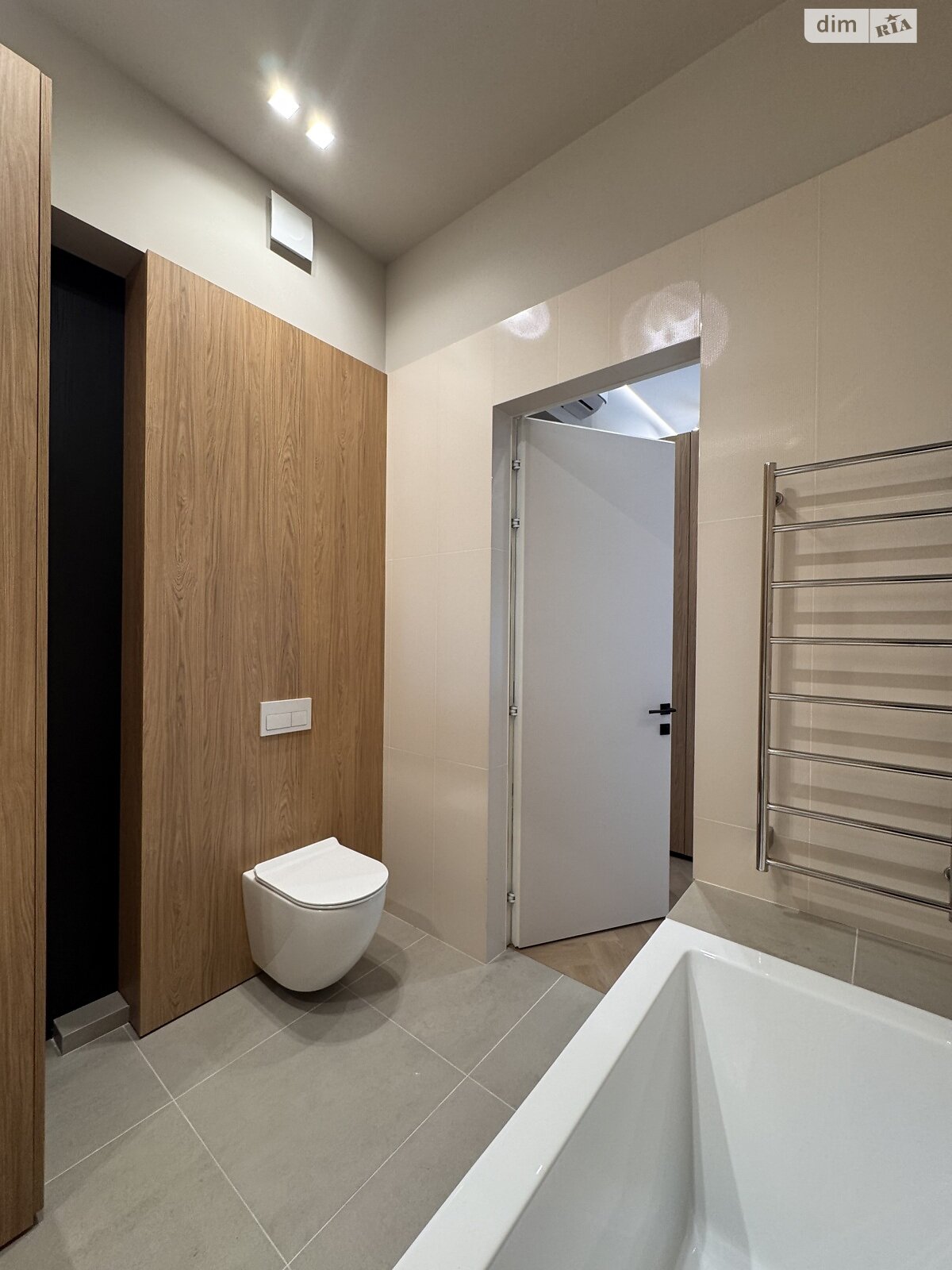 Продажа двухкомнатной квартиры в Ужгороде, на ул. Собранецкая 86, кв. 20, район Центр фото 1 Продажа двухкомнатной квартиры в Ужгороде, на ул. Собранецкая 86, кв. 20, район Центр фото 1