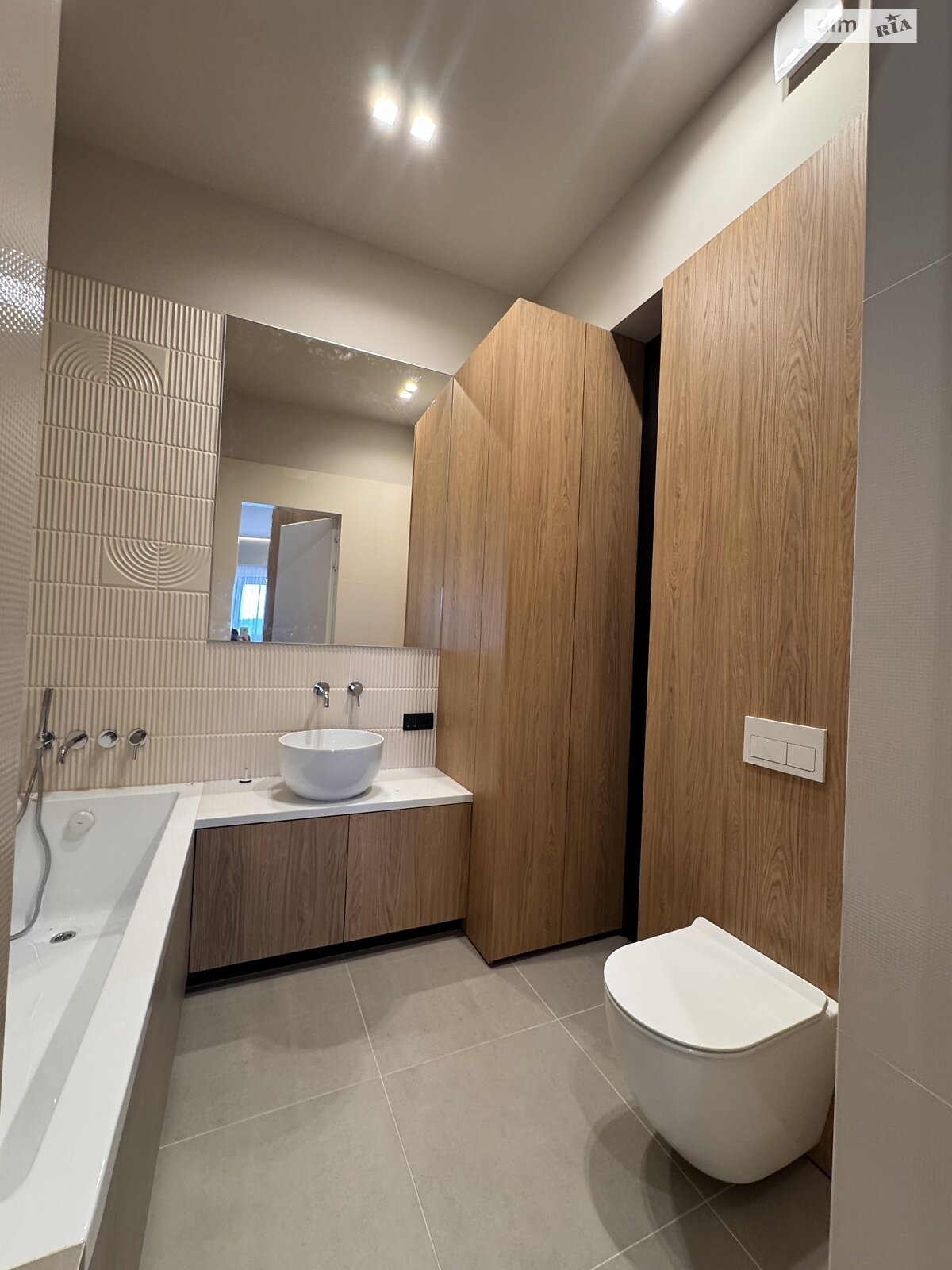 Продажа двухкомнатной квартиры в Ужгороде, на ул. Собранецкая 86, кв. 20, район Центр фото 1 Продажа двухкомнатной квартиры в Ужгороде, на ул. Собранецкая 86, кв. 20, район Центр фото 1