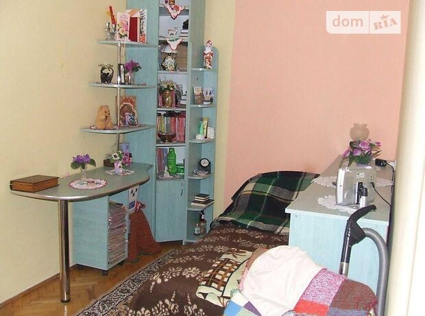 Продажа двухкомнатной квартиры в Ужгороде, на просп. Свободы 45, район Центр фото 1