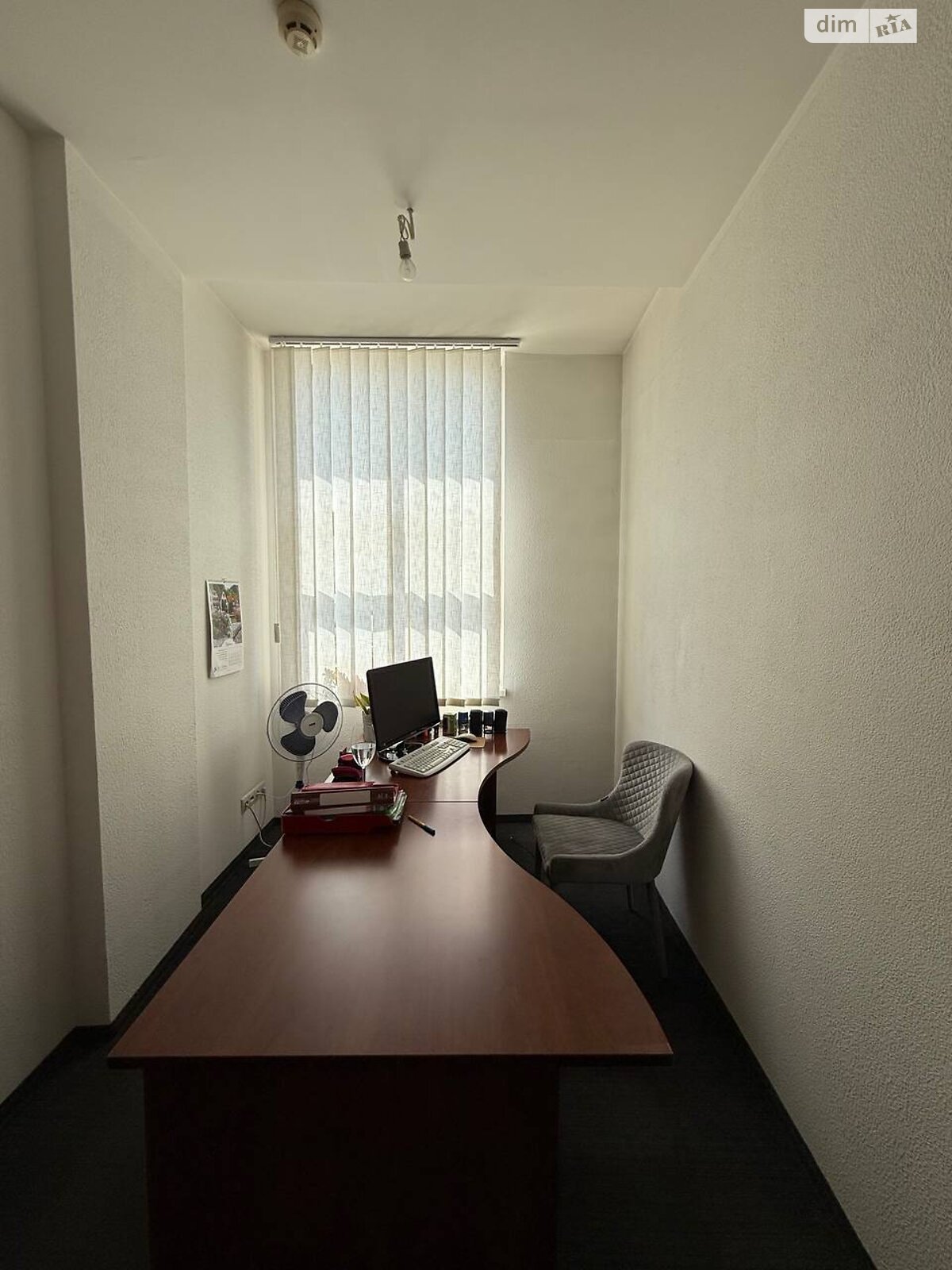 Продажа четырехкомнатной квартиры в Ужгороде, на пл. Театральная 9, район Центр фото 1 Продажа четырехкомнатной квартиры в Ужгороде, на пл. Театральная 9, район Центр фото 1