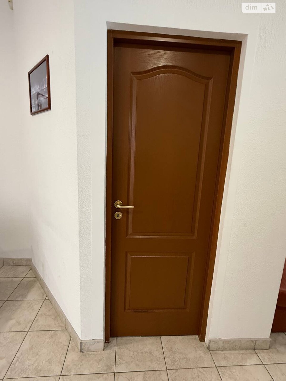 Продажа четырехкомнатной квартиры в Ужгороде, на пл. Театральная 9, район Центр фото 1 Продажа четырехкомнатной квартиры в Ужгороде, на пл. Театральная 9, район Центр фото 1