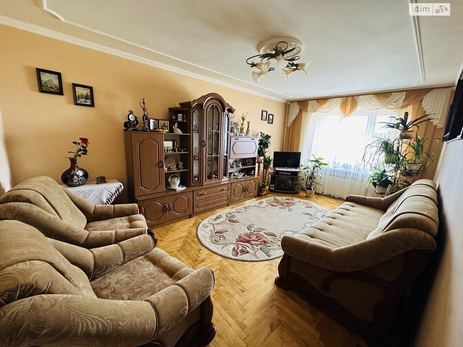 Продажа трехкомнатной квартиры в Ужгороде, на ул. Айвазовского 18, район Центр фото 1