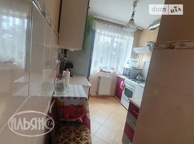 Продажа двухкомнатной квартиры в Ужгороде, на просп. Свободы, район Центр фото 1 Продажа двухкомнатной квартиры в Ужгороде, на просп. Свободы, район Центр фото 1