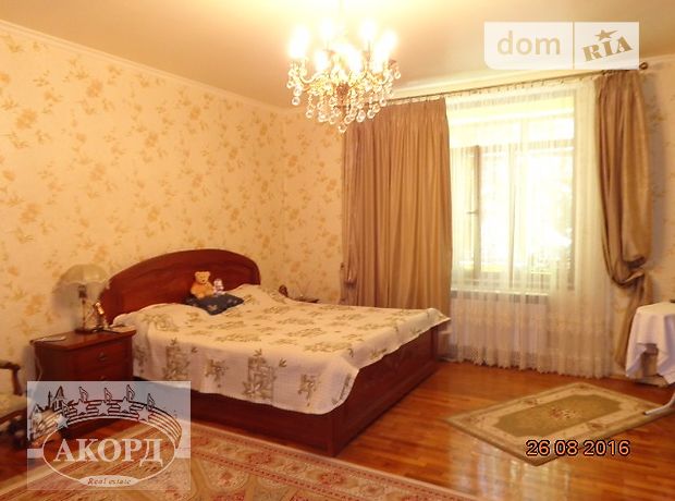 Продаж квартири, 2 кім., Ужгород, р‑н. Центр Продаж квартири, 2 кім., Ужгород, р‑н. Центр