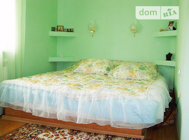 Продажа квартиры, 3 ком., Ужгород, р‑н. Центр, Ф.Тихого Продажа квартиры, 3 ком., Ужгород, р‑н. Центр, Ф.Тихого