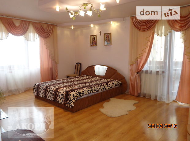 Продажа квартиры, 3 ком., Ужгород, р‑н. Центр Продажа квартиры, 3 ком., Ужгород, р‑н. Центр
