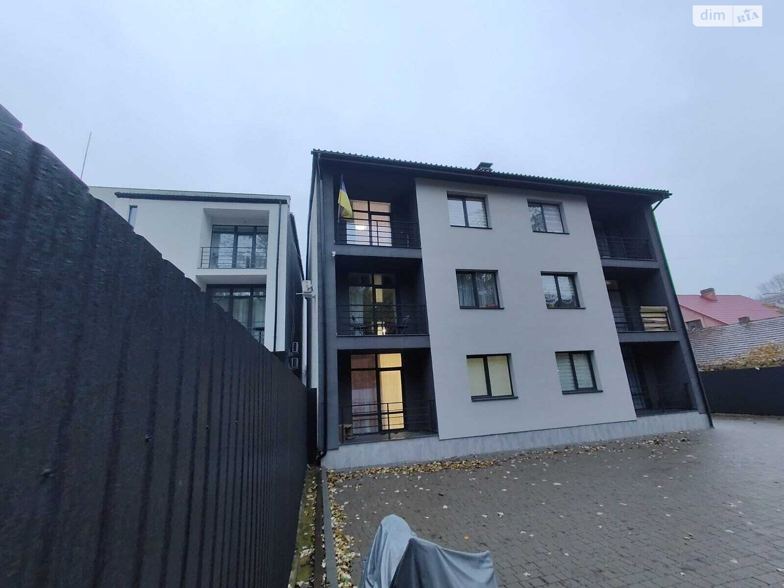 Продаж однокімнатної квартири в Ужгороді, на вул. Франтішека Тихого 13, район Вербник фото 1