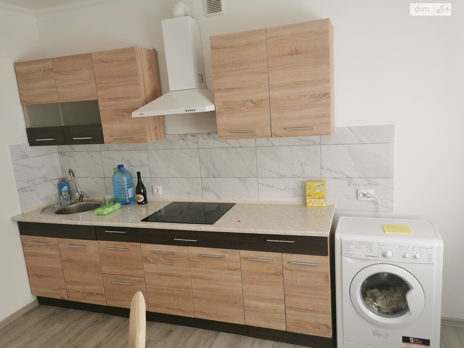 Продаж однокімнатної квартири в Ужгороді, на вул. Франтішека Тихого 13, район Вербник фото 1