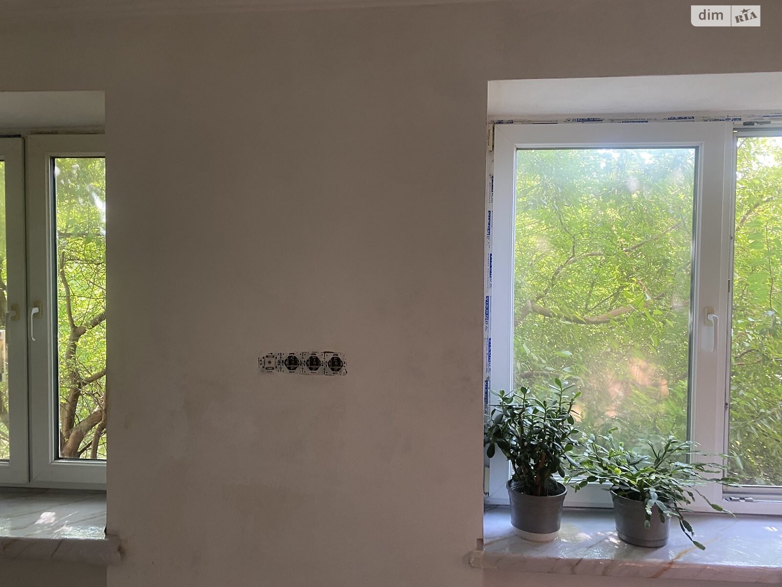 Продаж трикімнатної квартири в Ужгороді, на вул. Грушевського, район Вербник фото 1