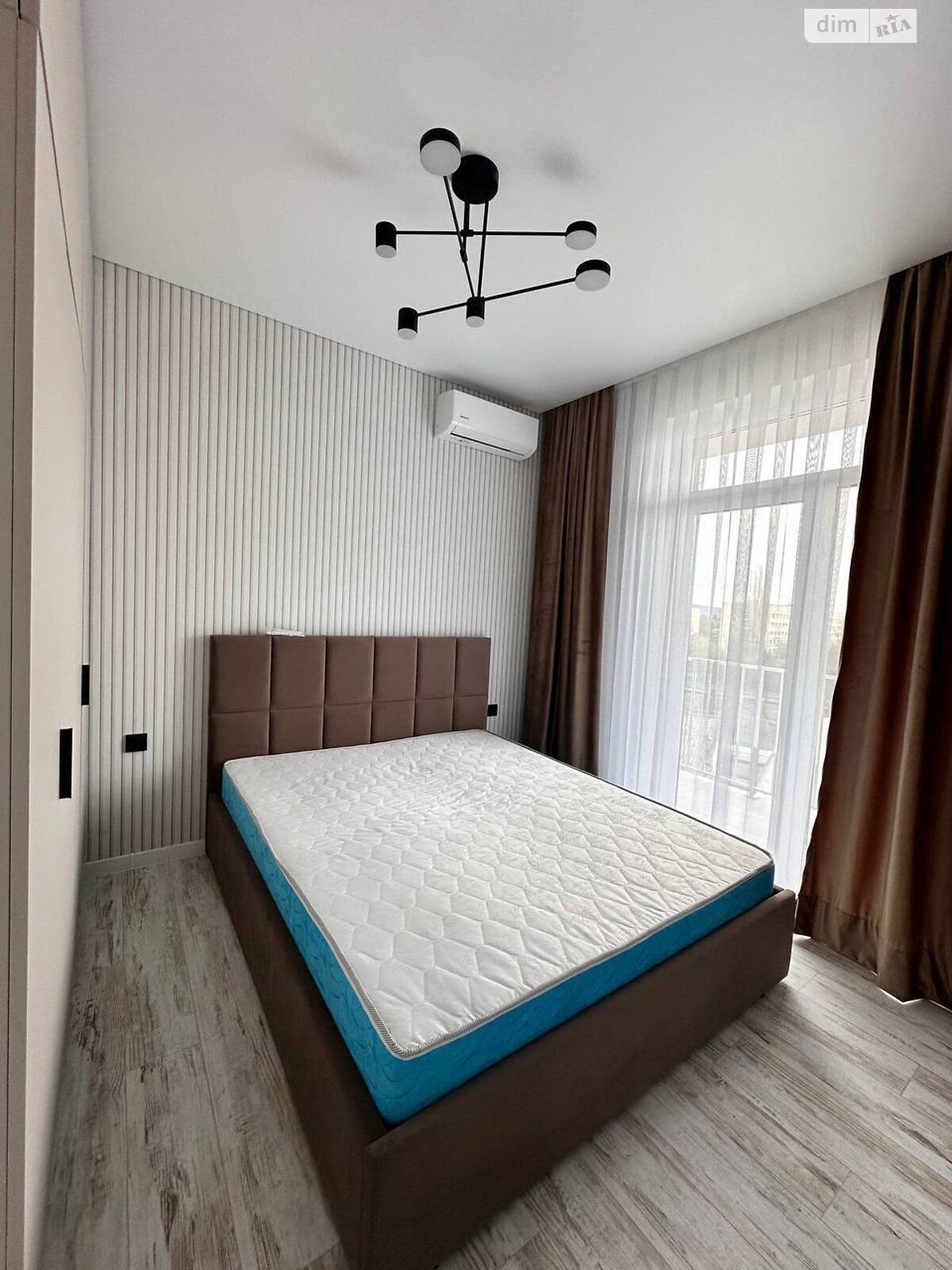 Продаж однокімнатної квартири в Ужгороді, на вул. Руська 41, район Вербник фото 1 Продаж однокімнатної квартири в Ужгороді, на вул. Руська 41, район Вербник фото 1
