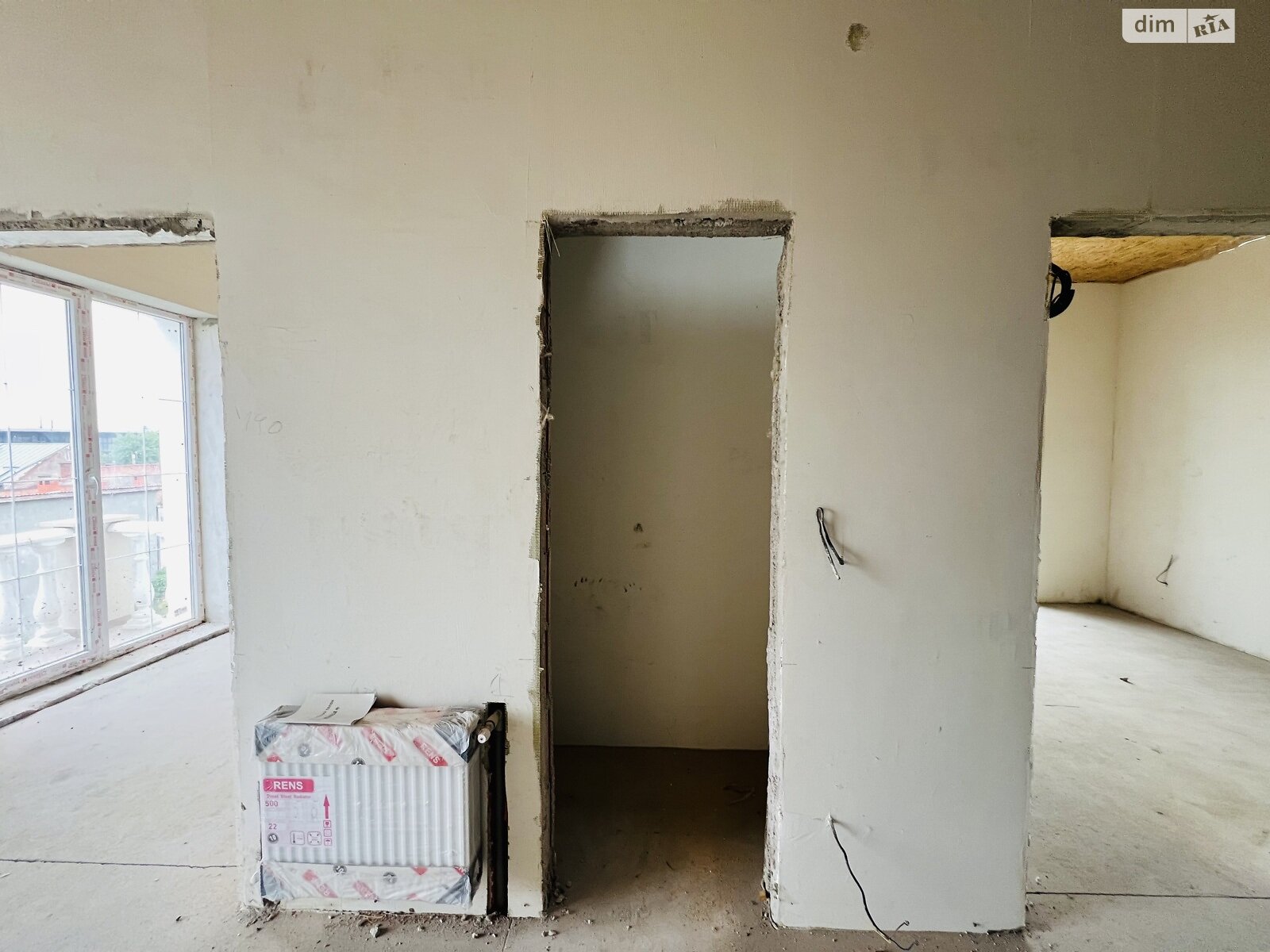 Продаж чотирикімнатної квартири в Ужгороді, на вул. Руська 30, район Вербник фото 1 Продаж чотирикімнатної квартири в Ужгороді, на вул. Руська 30, район Вербник фото 1