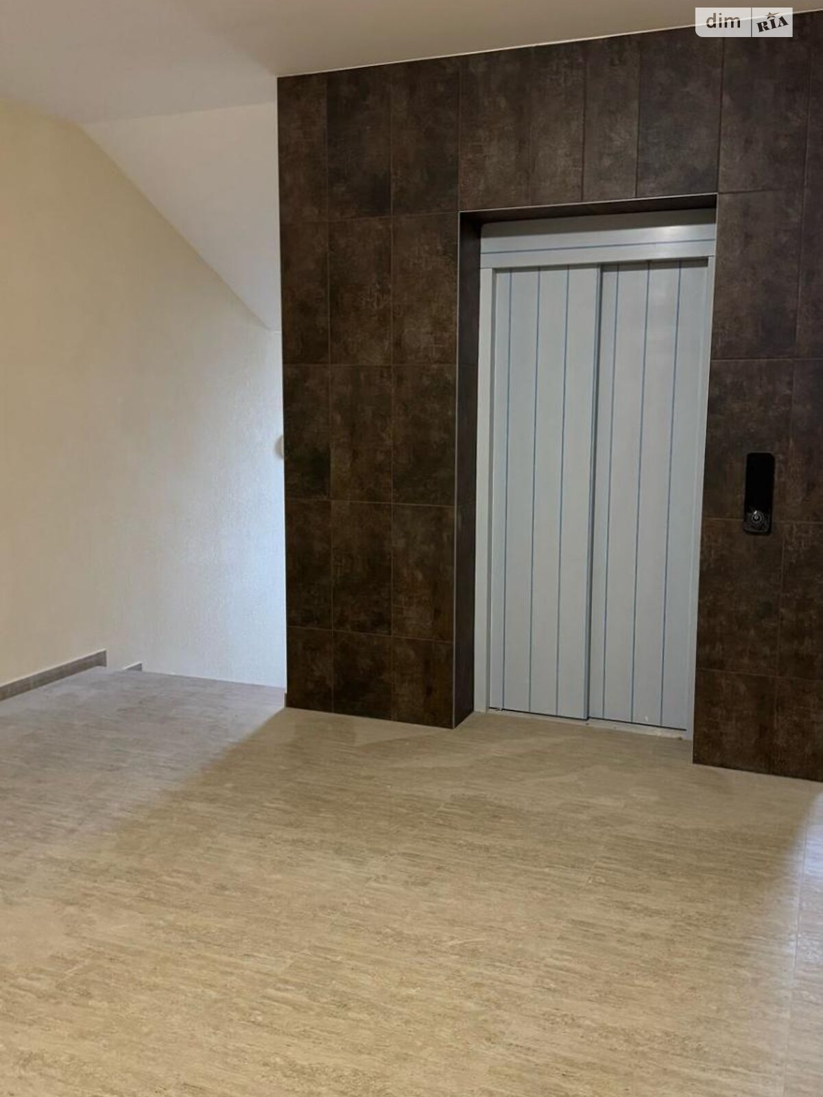 Продажа двухкомнатной квартиры в Ужгороде, на ул. Русская, район Вербнык фото 1