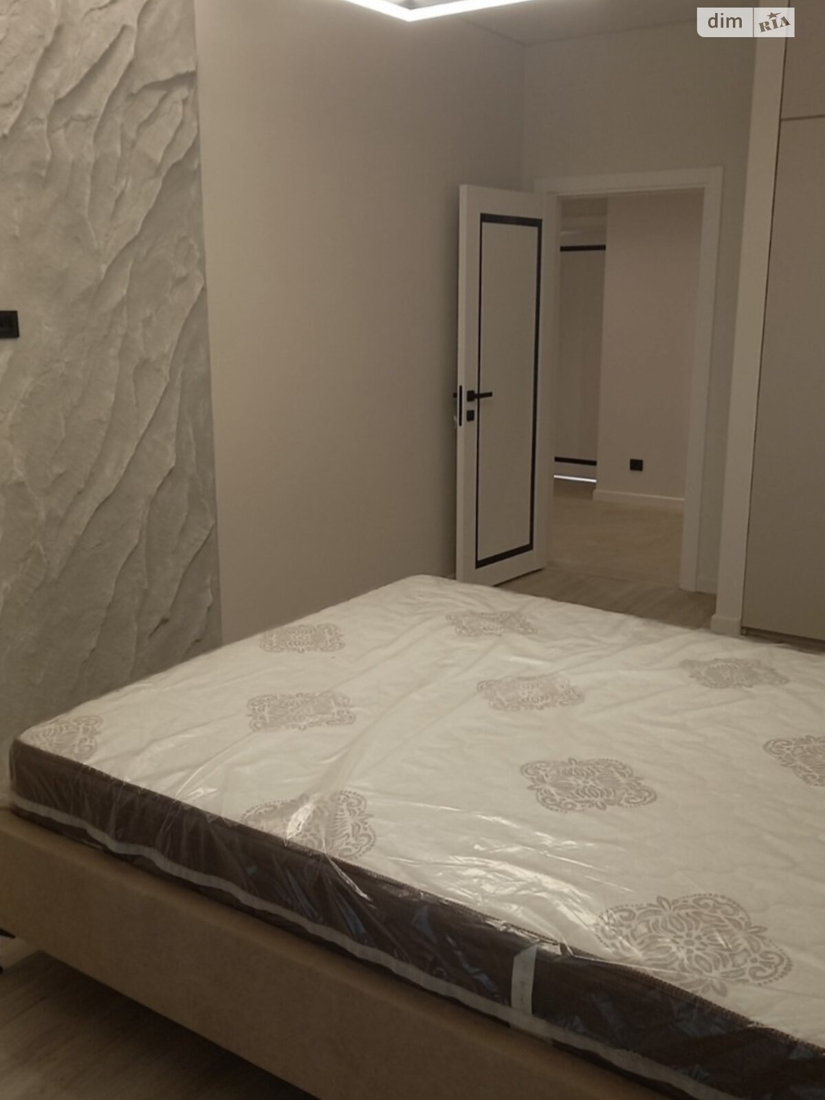 Продажа двухкомнатной квартиры в Ужгороде, на ул. Русская 41, район Вербнык фото 1 Продажа двухкомнатной квартиры в Ужгороде, на ул. Русская 41, район Вербнык фото 1