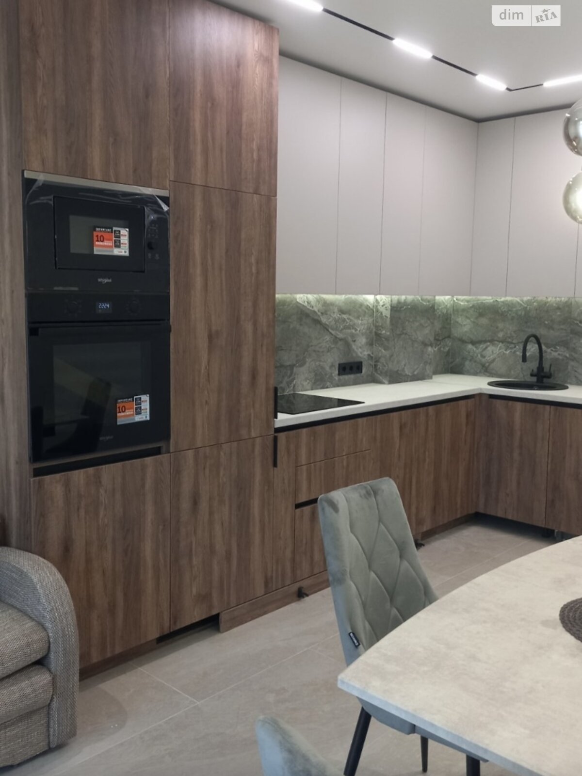 Продажа двухкомнатной квартиры в Ужгороде, на ул. Русская 41, район Вербнык фото 1 Продажа двухкомнатной квартиры в Ужгороде, на ул. Русская 41, район Вербнык фото 1