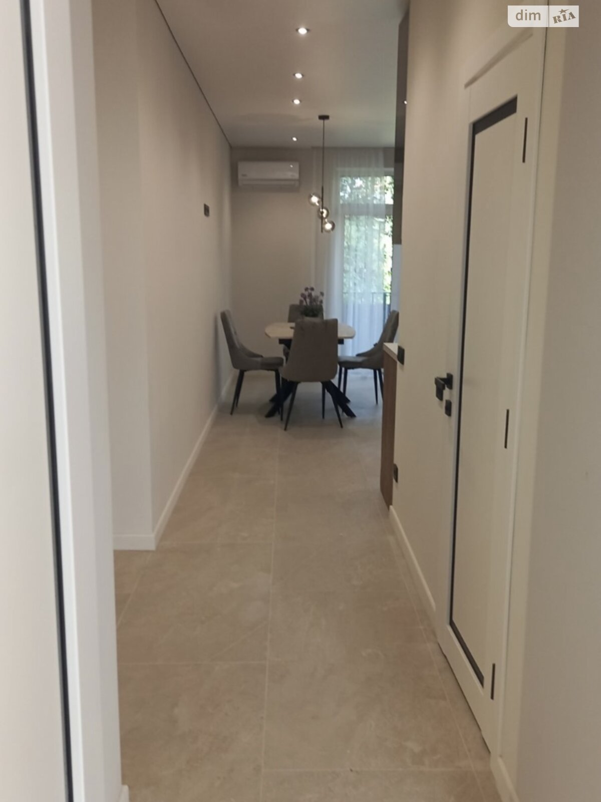 Продажа двухкомнатной квартиры в Ужгороде, на ул. Русская 41, район Вербнык фото 1 Продажа двухкомнатной квартиры в Ужгороде, на ул. Русская 41, район Вербнык фото 1