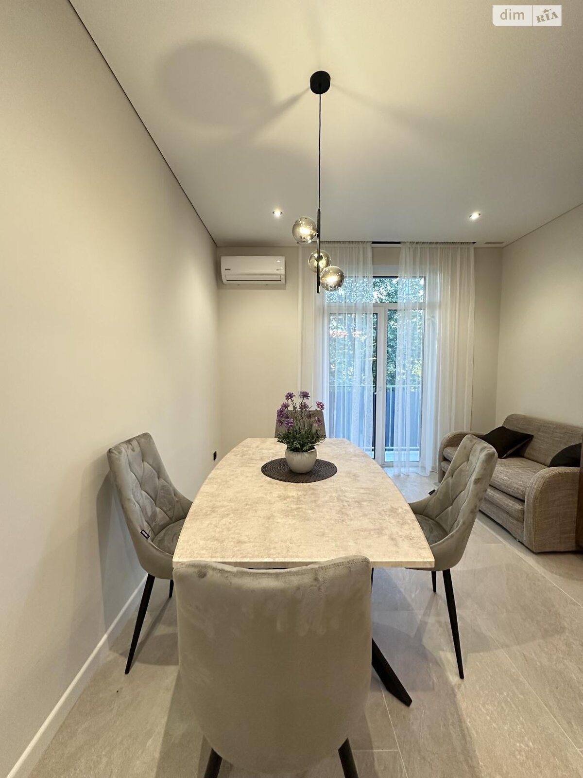 Продажа двухкомнатной квартиры в Ужгороде, на ул. Русская, район Вербнык фото 1