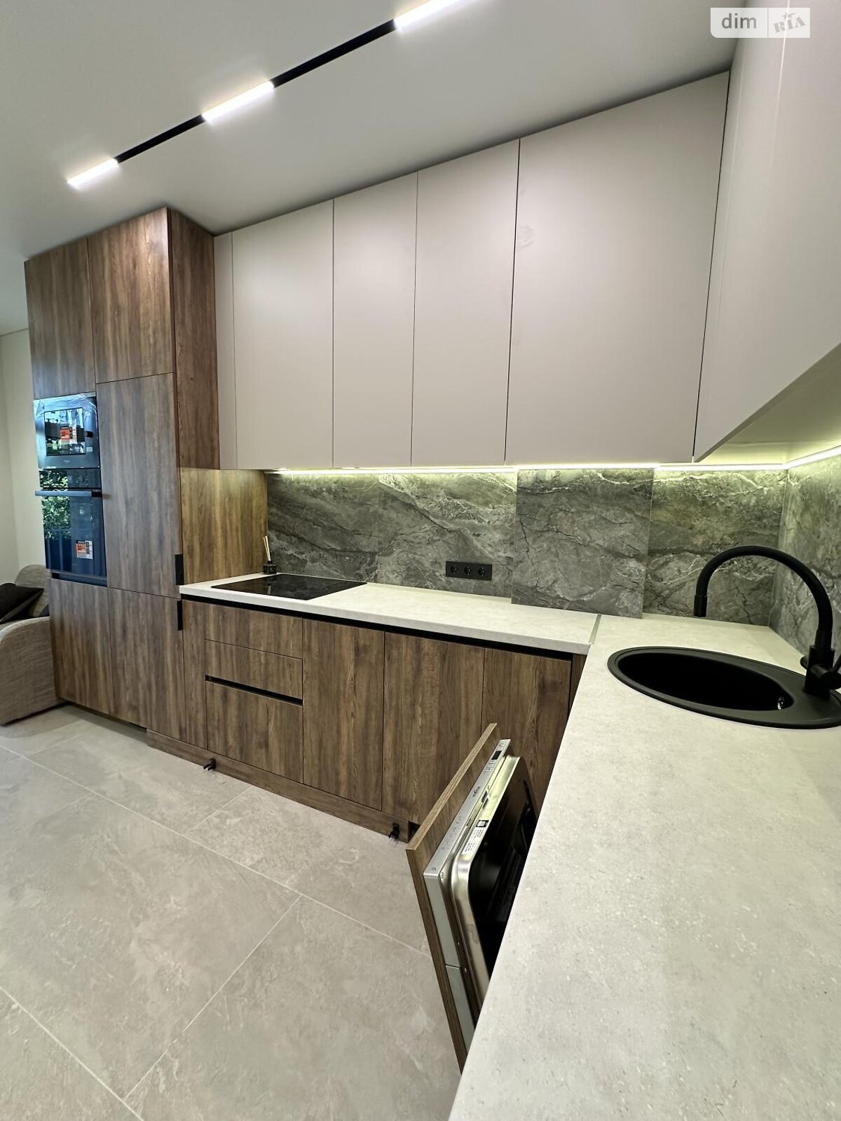 Продажа двухкомнатной квартиры в Ужгороде, на ул. Русская 41, кв. 35, район Вербнык фото 1