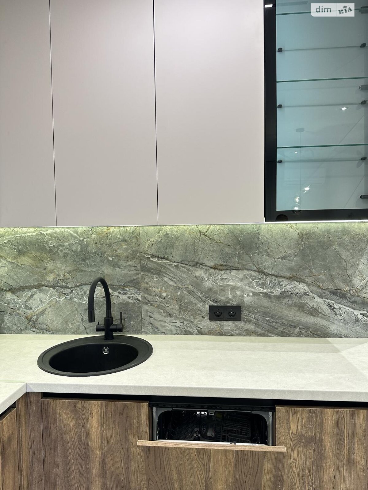 Продажа двухкомнатной квартиры в Ужгороде, на ул. Русская 41, кв. 35, район Вербнык фото 1