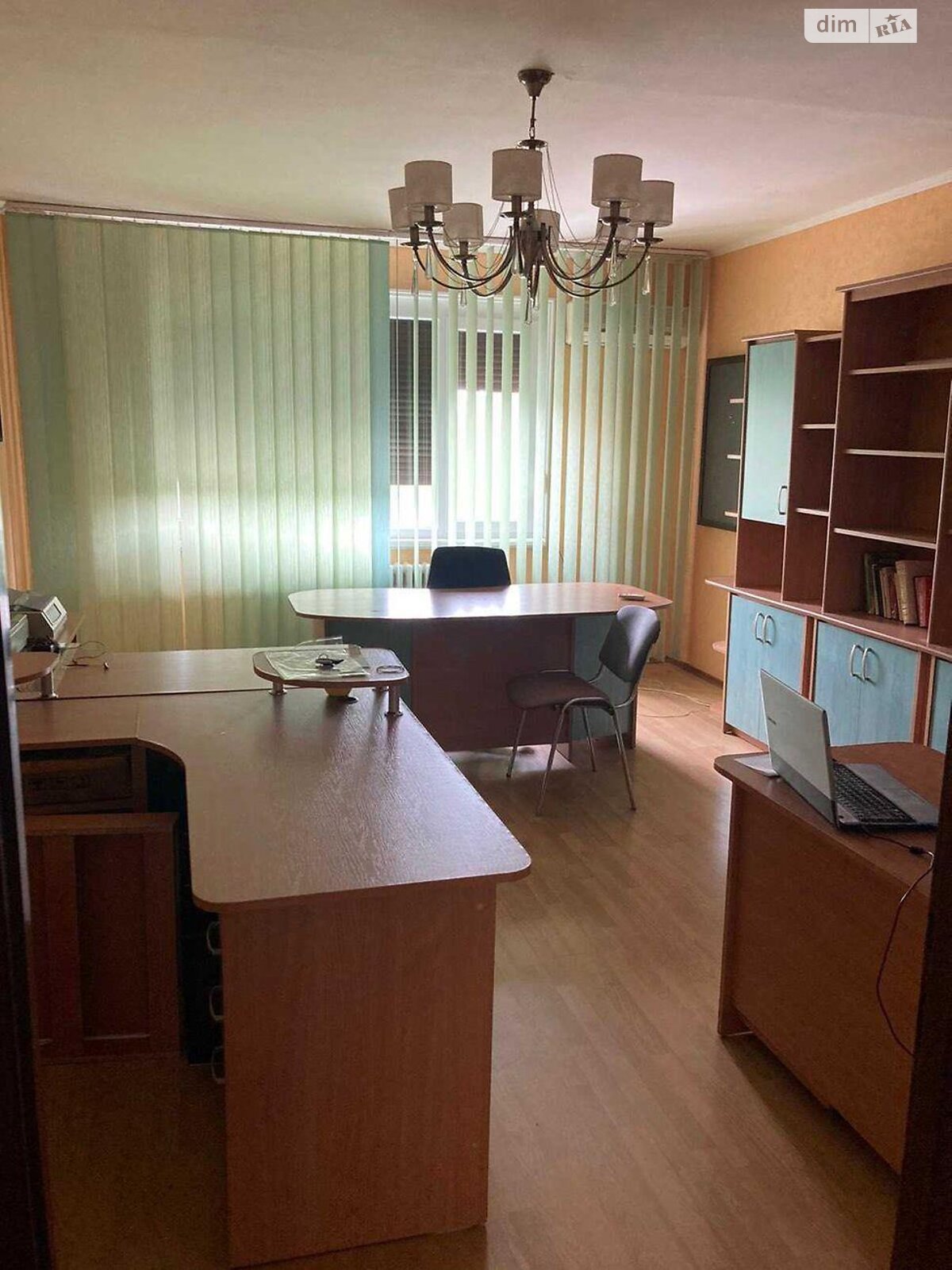 Продажа трехкомнатной квартиры в Ужгороде, на просп. Свободы 50, район Вербнык фото 1