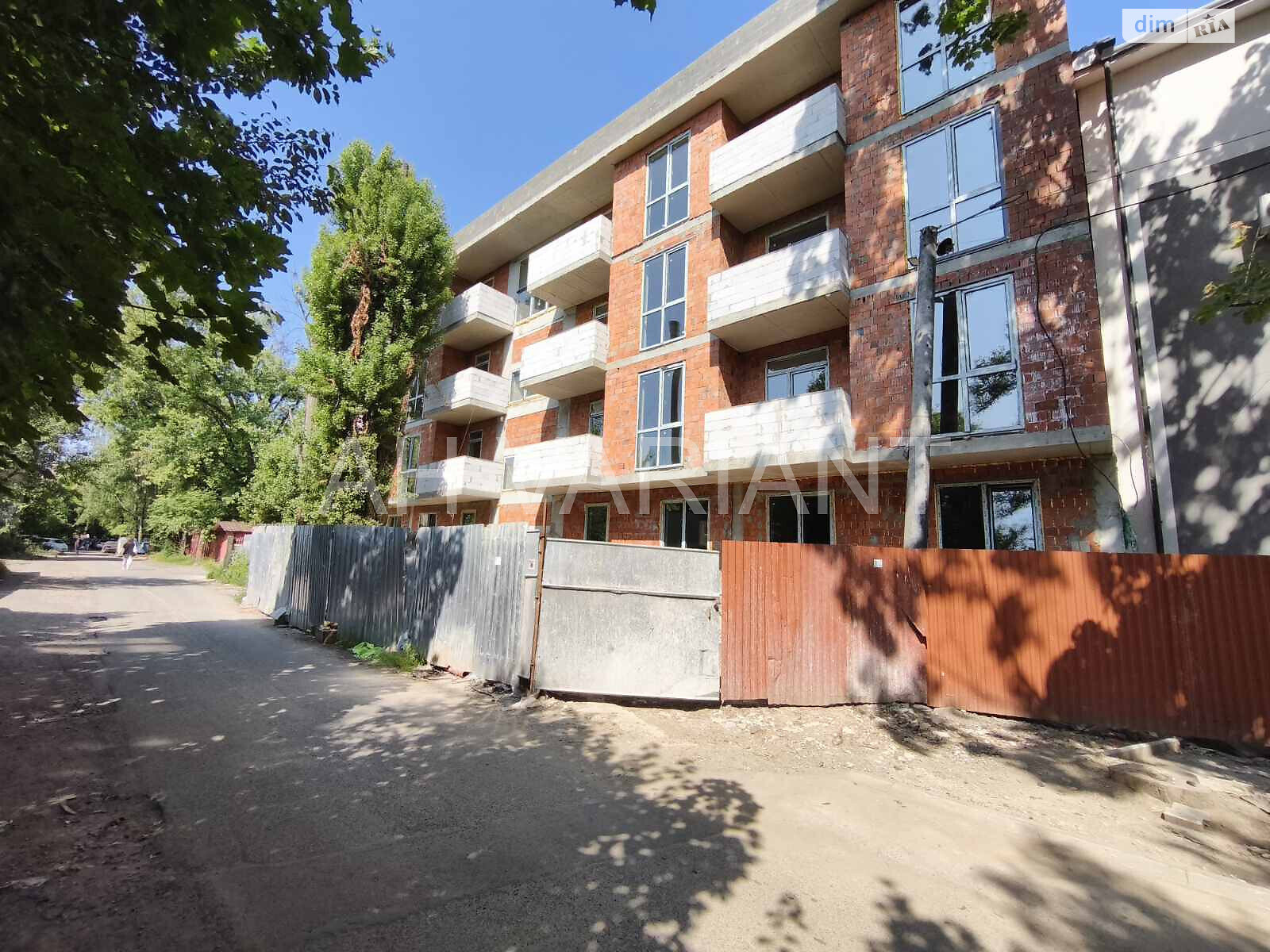 Продаж однокімнатної квартири в Ужгороді, на вул. Тихого, район Вербник фото 1 Продаж однокімнатної квартири в Ужгороді, на вул. Тихого, район Вербник фото 1